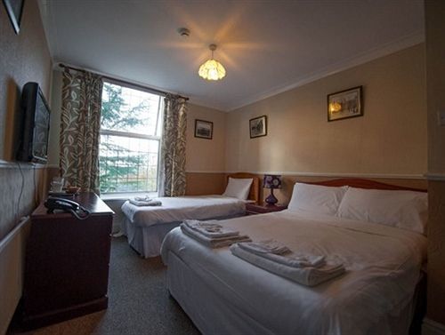 קלקהיטון Gomersal Lodge Hotel מראה חיצוני תמונה